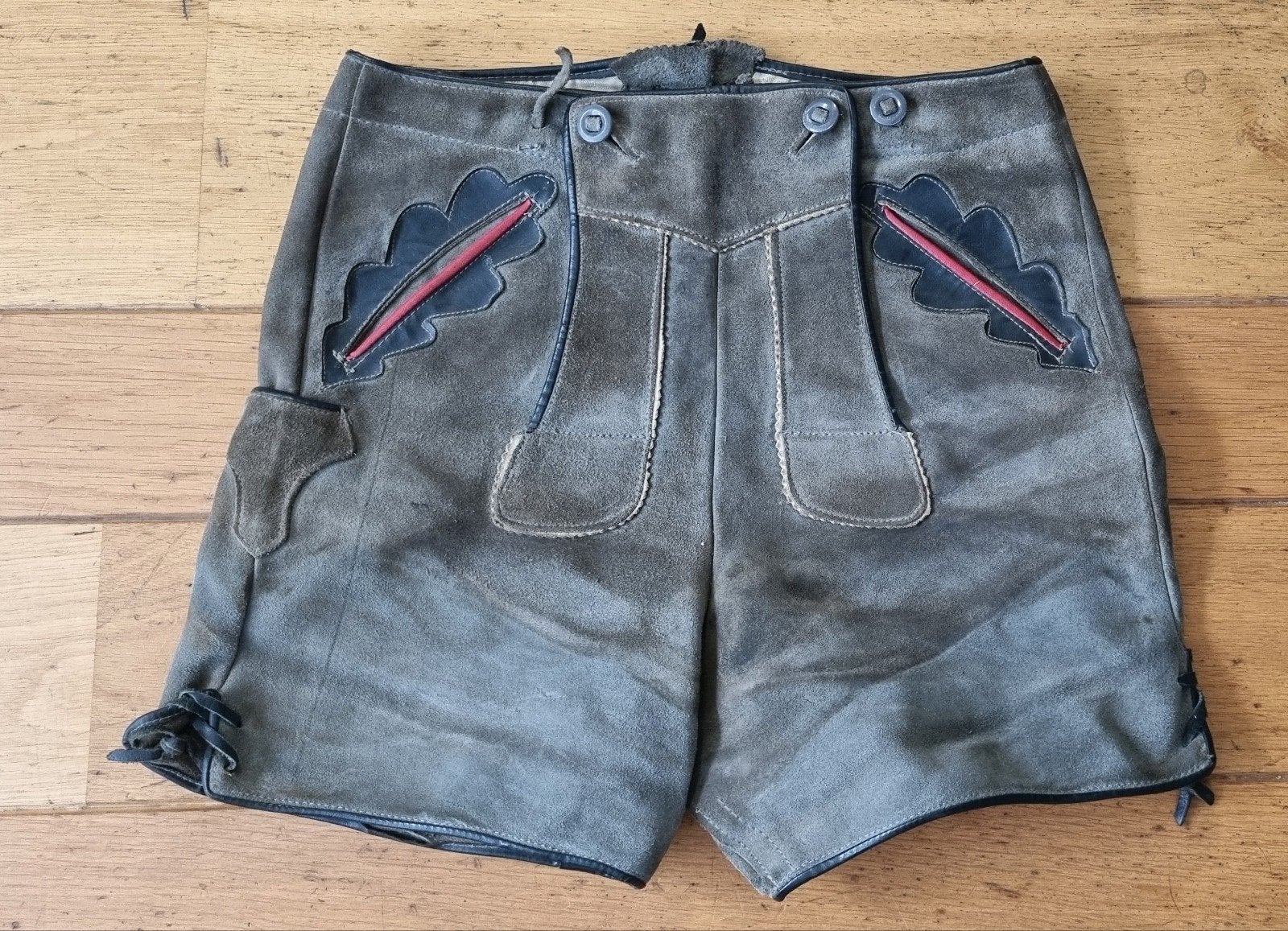 originele Lederhose - Maat 146 t/m 158 Oktoberfeest trachten, Ophalen of Verzenden, Jongen of Meisje, Broek