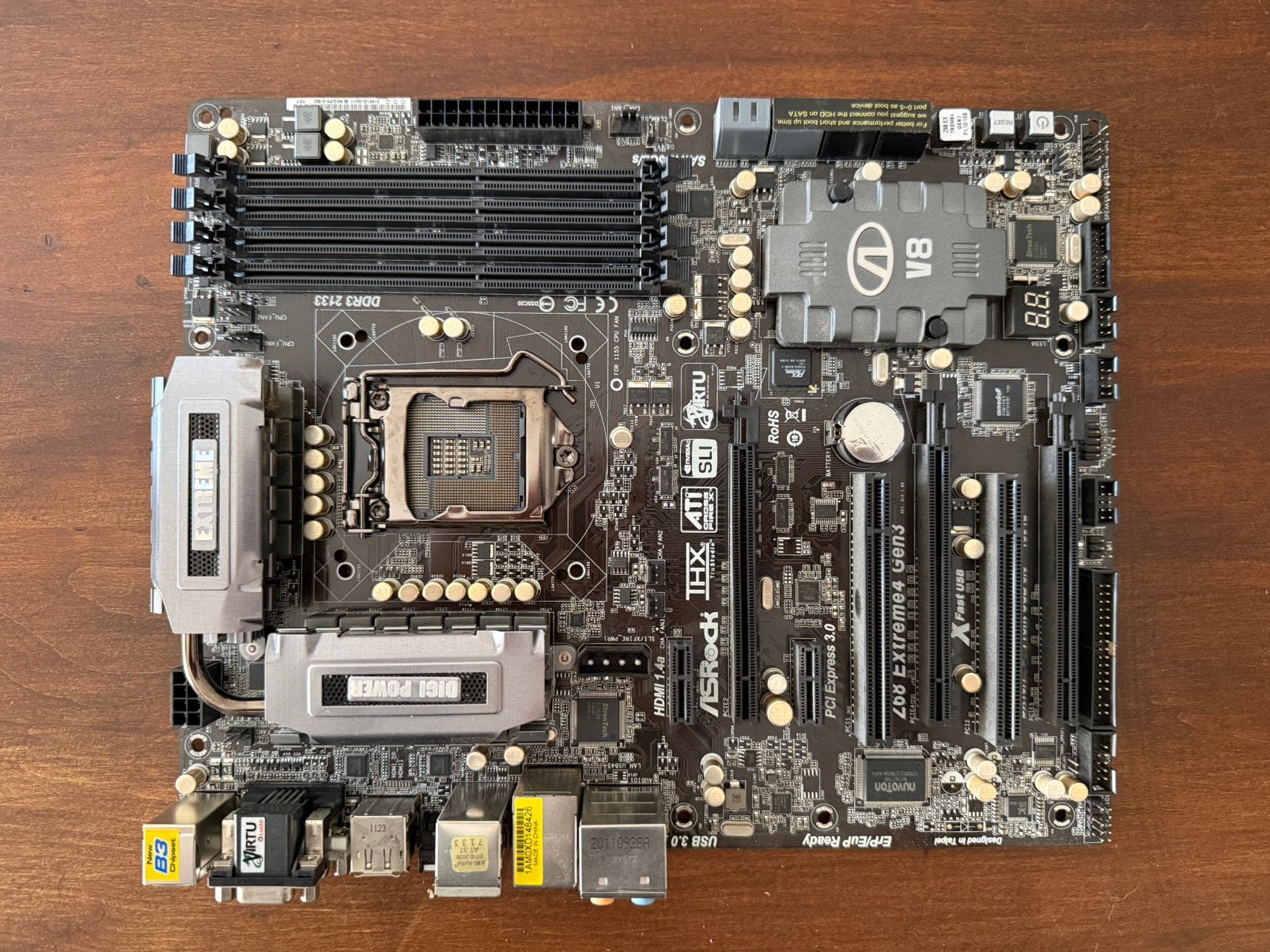 ASRock Z68 Extreme4 Gen3 LGA1155 Moederbord – Compleet, Ophalen of Verzenden, Zo goed als nieuw, Intel, DDR3