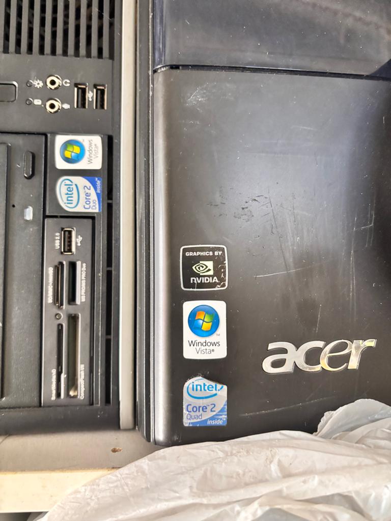 2 Oude PC's - zonder HHD, Ophalen, HDD, Minder dan 4 GB, Minder dan 2 Ghz