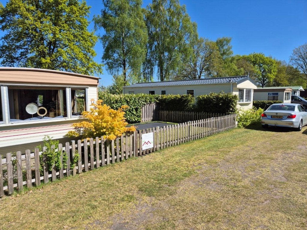 Stacaravan te koop op rustige camping – Camping De Klimberg, Caravans en Kamperen, Stacaravans, Tot en met 5