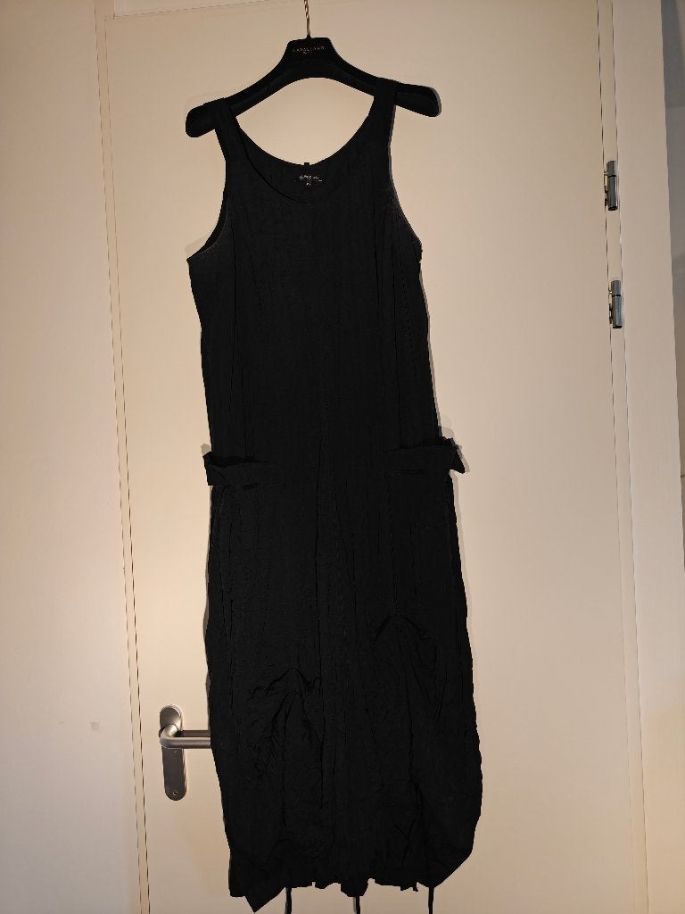 5. Hebbeding mouwloze Lagenlook ballonjurk / doorknoopjurk, Ophalen of Verzenden, Zo goed als nieuw, Zwart, Jurk