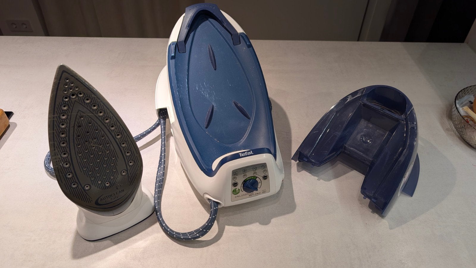 Tefal Pro Express Stoomgenerator Strijkijzer, Ophalen, Gebruikt, Strijkijzer met snoer