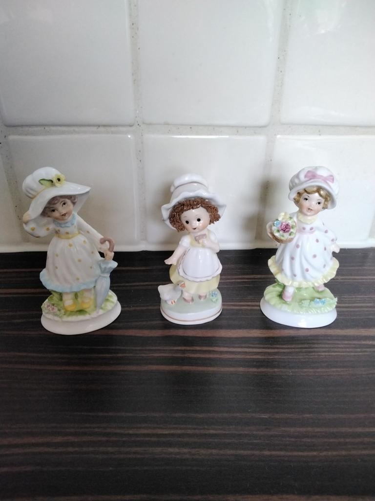 Set van 3 Maruri Masterpiece beeldjes Bone China, Verzamelen, Beelden en Beeldjes, Ophalen of Verzenden, Zo goed als nieuw, Mens
