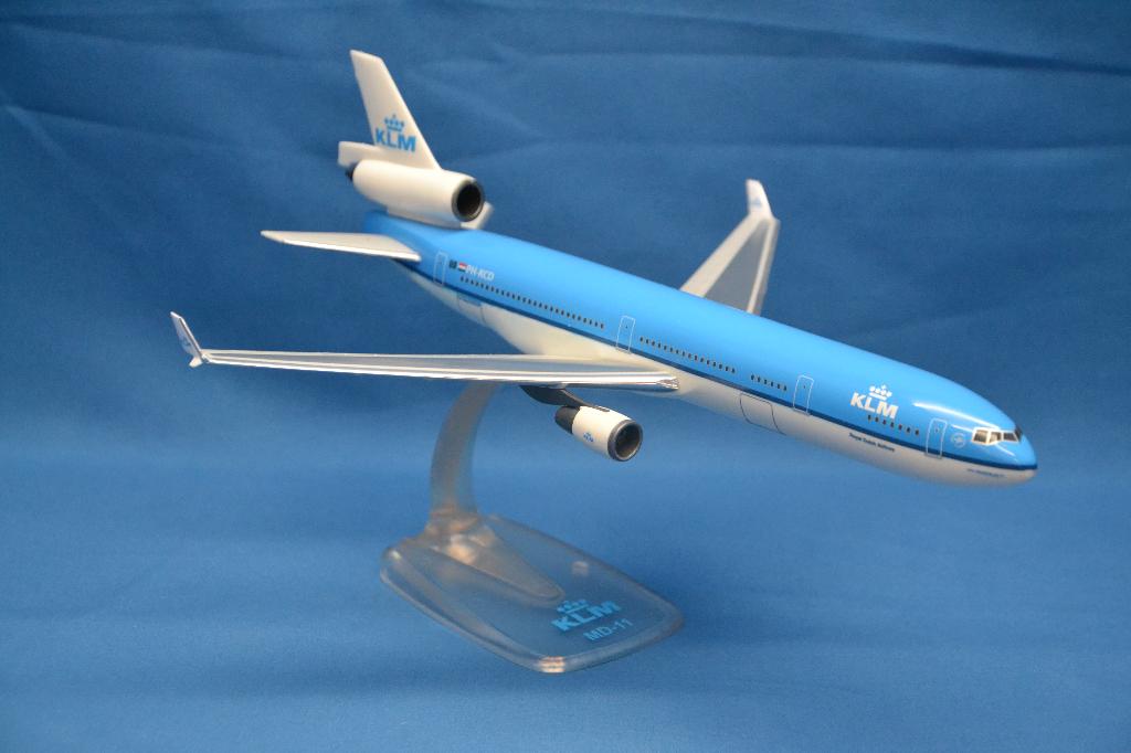 MD 11 KLM (nieuw), Verzamelen, Luchtvaart en Vliegtuigspotten, Schaalmodel, ., Nieuw, Ophalen of Verzenden