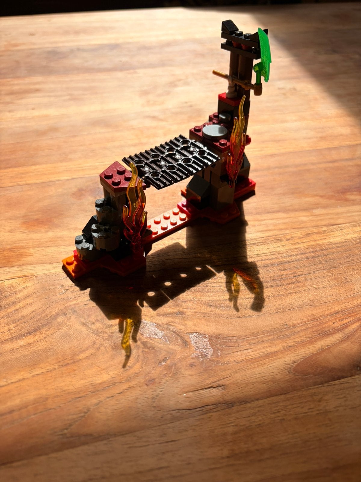 LEGO Ninjago 70753 Lava Falls – compleet bouwwerk, Kinderen en Baby's, Speelgoed | Duplo en Lego, Lego, Ophalen of Verzenden, Zo goed als nieuw
