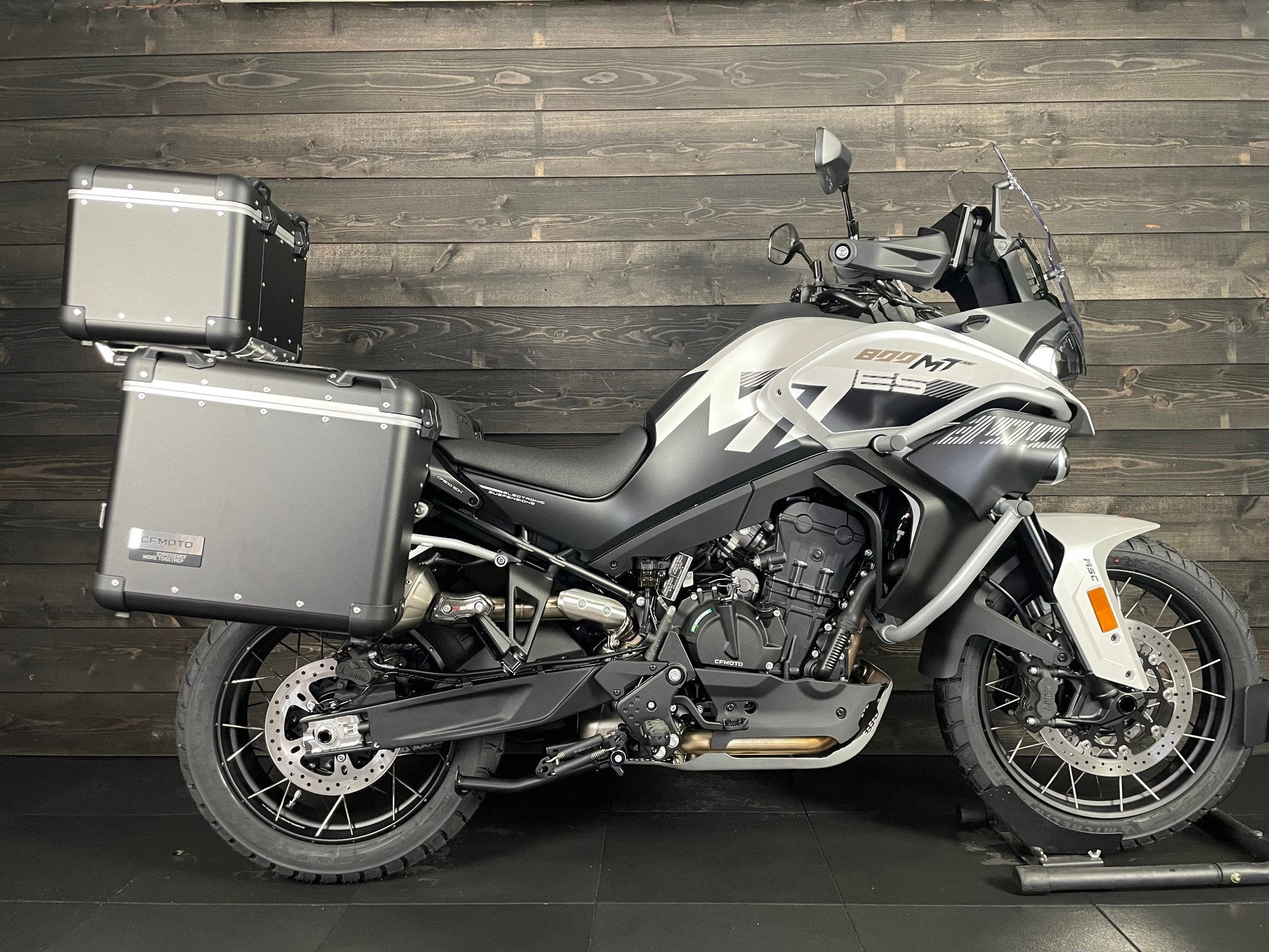 CFMOTO 800MT EXPLORE GT WHITE (bj 2026), Bedrijf, Meer dan 35 kW, Toermotor, 799 cc