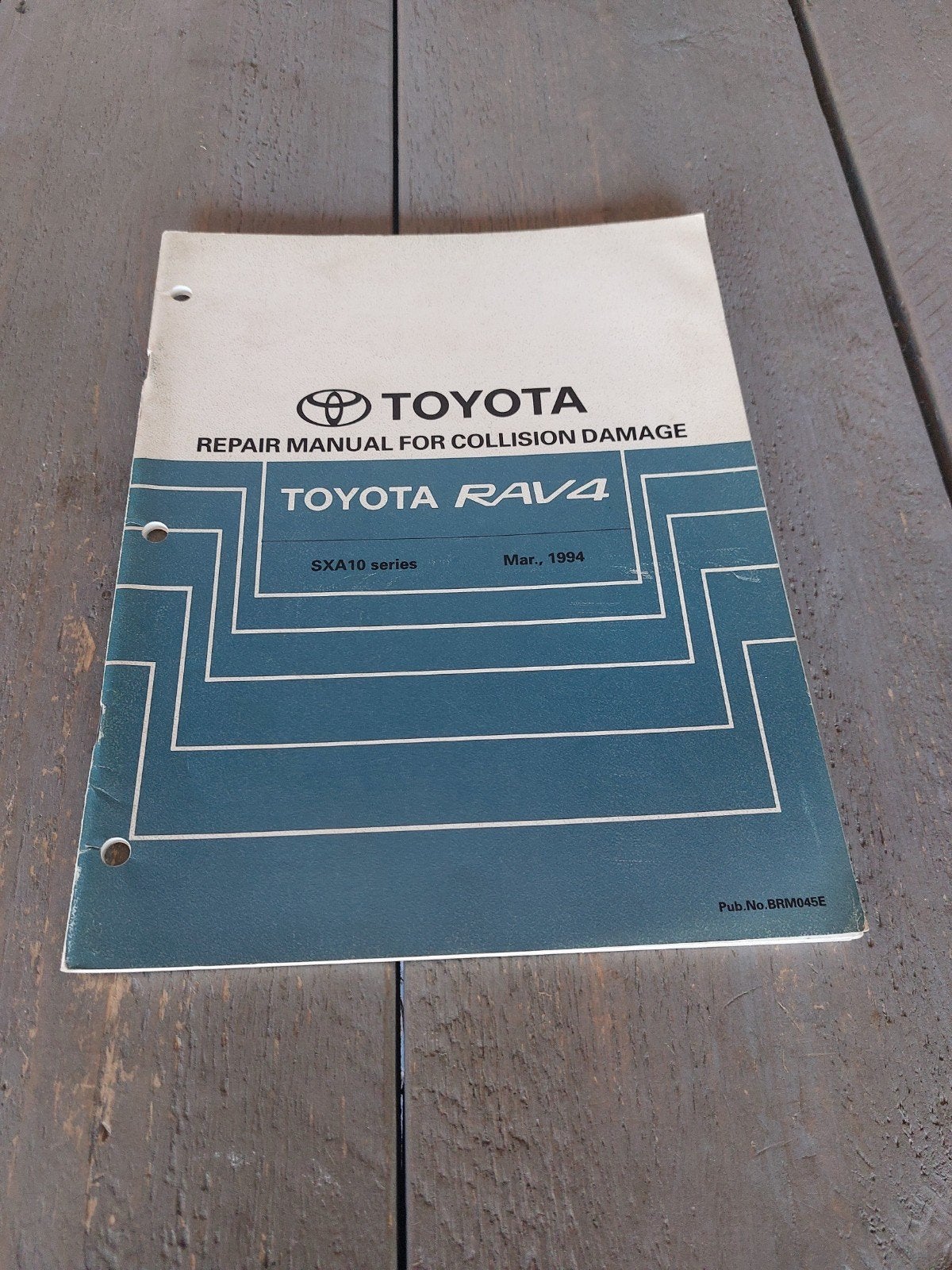 REPAIR MANUAL FOR COLLISION DAMAGE TOYOTA RAV4  FUNCRUISER, Ophalen of Verzenden