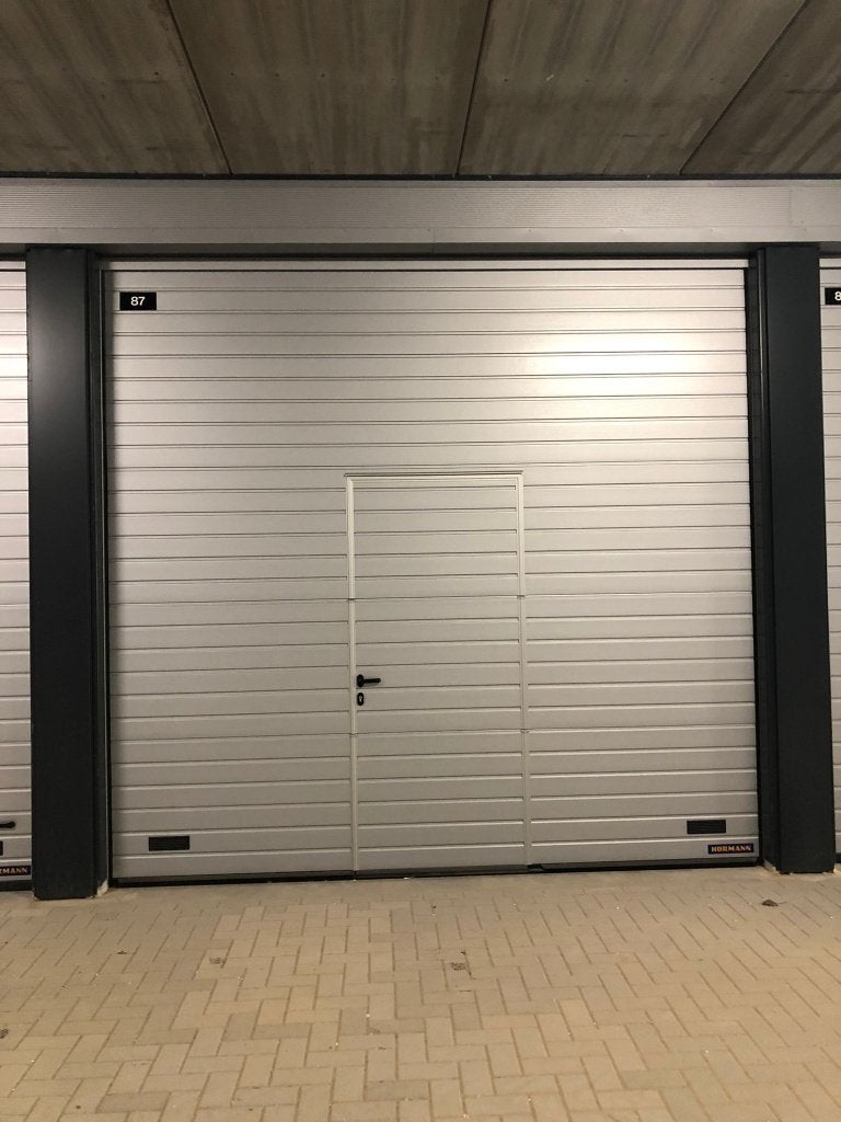 Bedrijfsruimte / Garagebox Rotterdam, Zakelijke goederen, 25 m², Huur, Bedrijfsruimte