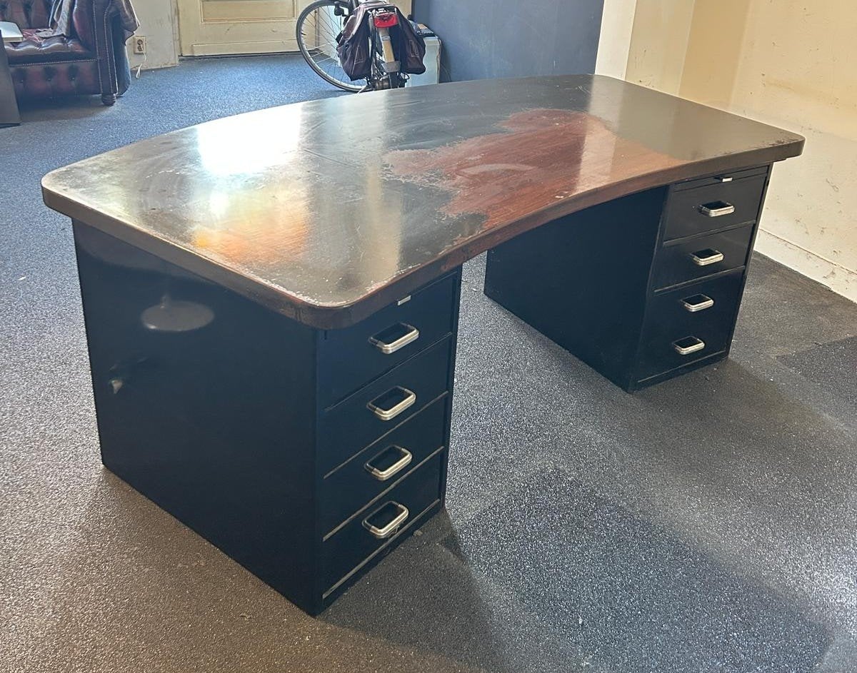 Zwart stalen vintage bureau niervormig gispen/van blerk, Ophalen, Gebruikt