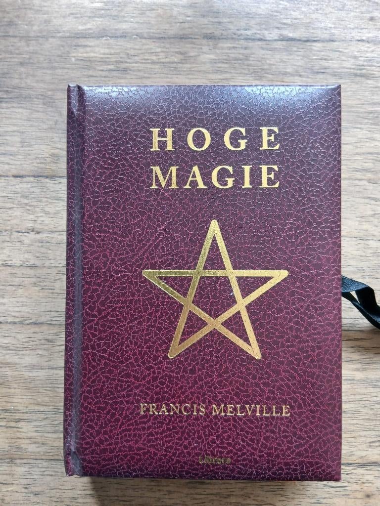 Hoge magie door Francis Melville (hc), Boeken, Ophalen of Verzenden, Zo goed als nieuw, Spiritualiteit algemeen, Achtergrond en Informatie