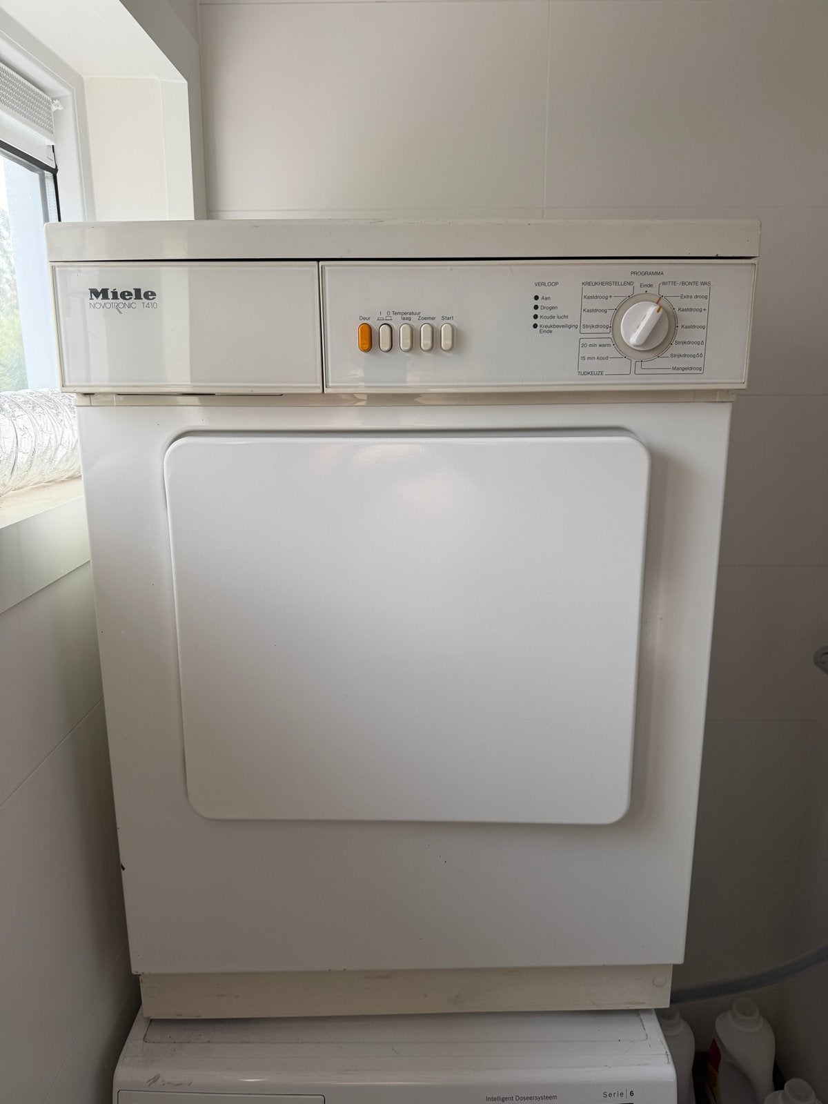 Miele Novotronic T410 Luchtafvoerdroger met slang, 6 tot 8 kg, Gebruikt, Luchtafvoer, Ophalen of Verzenden