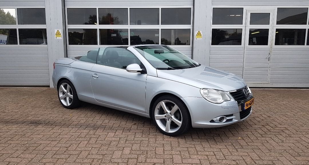 Volkswagen Eos 2.0 16V FSI 110KW DAK Lekkage!, Auto's, Volkswagen, Gebruikt, Zwart, 4 cilinders, 4 stoelen