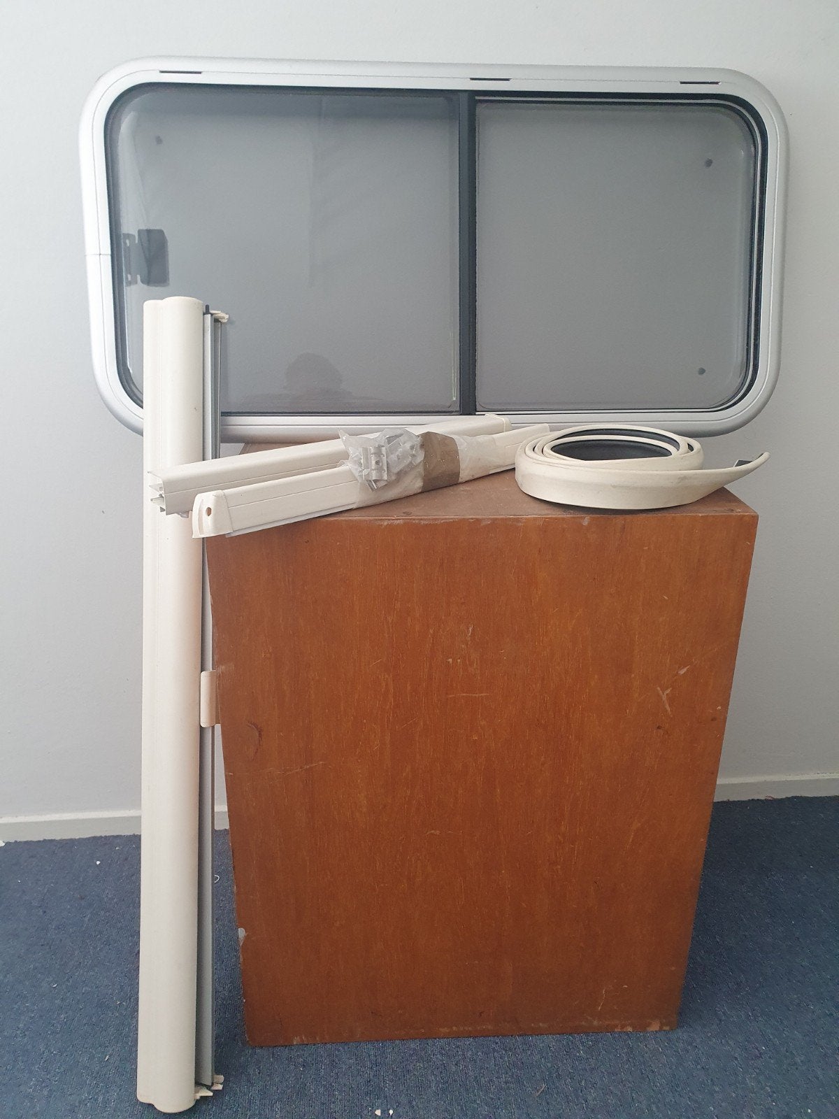 Polyplastic complete schuifraam  83x43cm, Ophalen, Nieuw