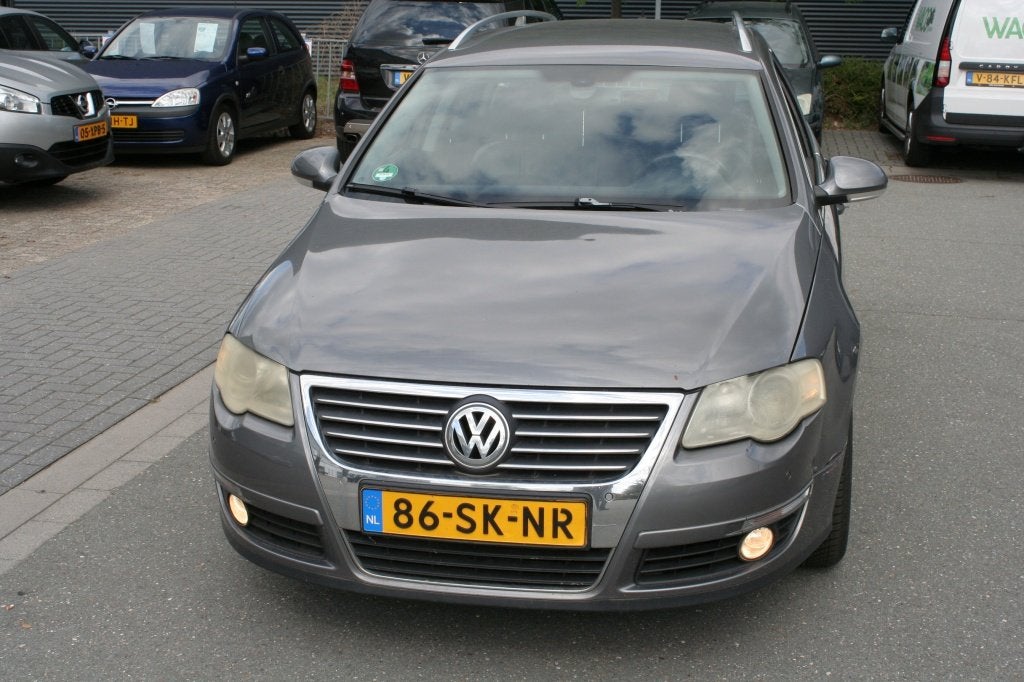 Volkswagen Passat Variant 2.0 FSI Highline (bj 2006), Gebruikt, 4 cilinders, Leder en Stof, Origineel Nederlands
