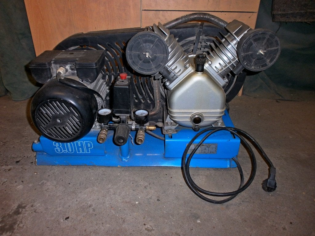 compressor motor + 2 cilinder, Doe-het-zelf en Verbouw, Compressors, Ophalen, Gebruikt, 6 tot 10 bar, 25 tot 100 liter
