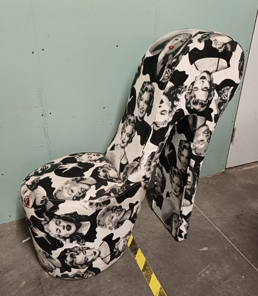 Design stoel - Marilyn Monroe in naaldhak vorm, Ophalen, Gebruikt, Leer, Eén
