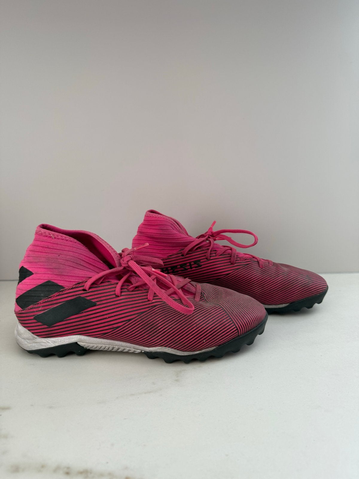 Adidas Nemeziz voetbalschoenen roze - Maat 40, Maat XS of kleiner, Ophalen of Verzenden, Zo goed als nieuw, Schoenen