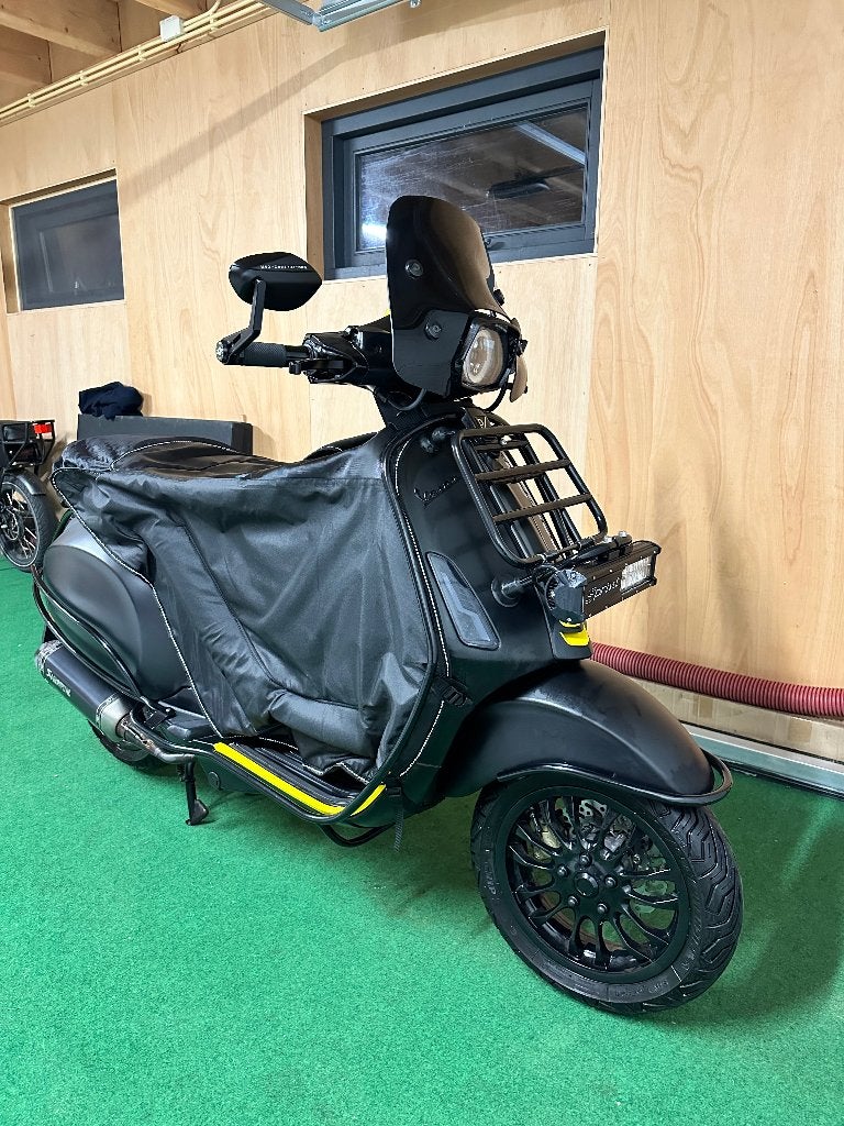Vespa Sprint - Mat Zwart - Full option, Ophalen, Gebruikt, Overige modellen, Maximaal 45 km/u