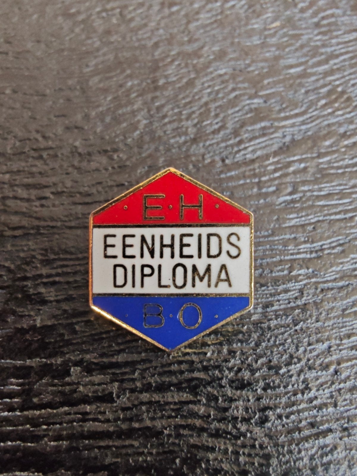 KL Landmacht EHBO eenheids diploma speld - afmeting 2 x 2 cm, Ophalen of Verzenden, Landmacht, Nederland, Embleem of Badge