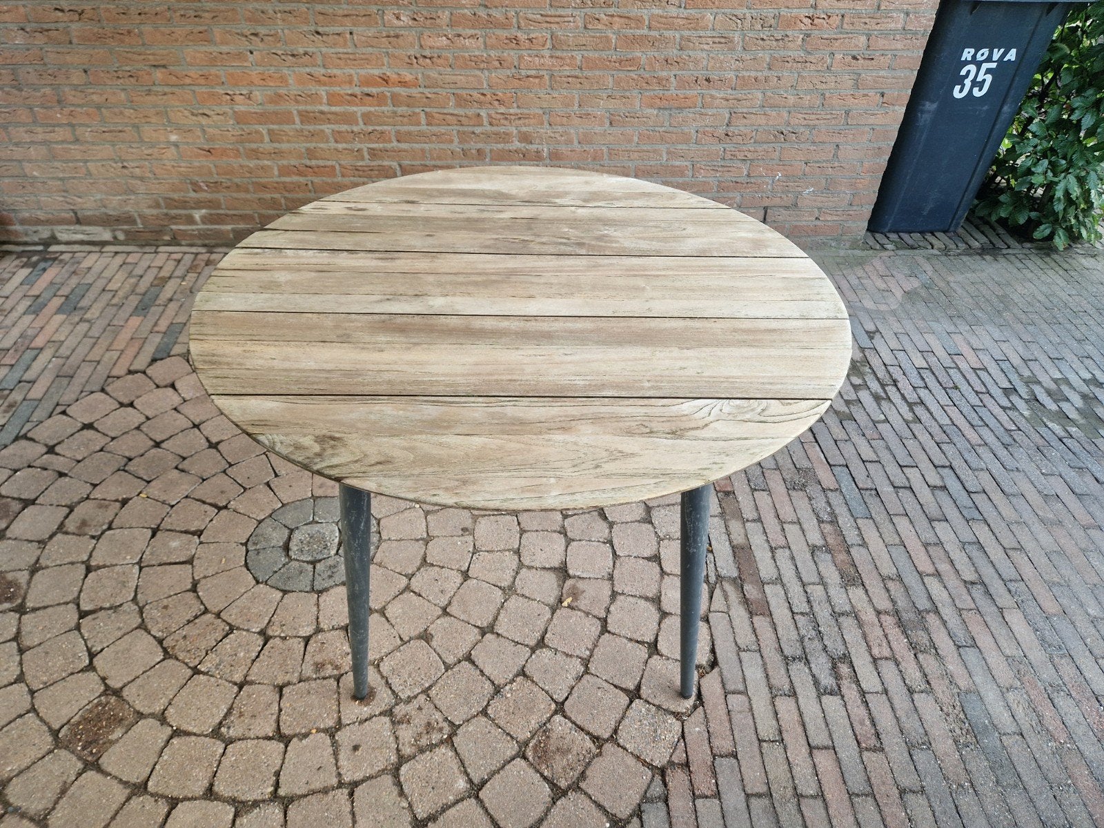 Tuintafel teakhout met metalen poten, Ophalen, Gebruikt, Rond, Teakhout