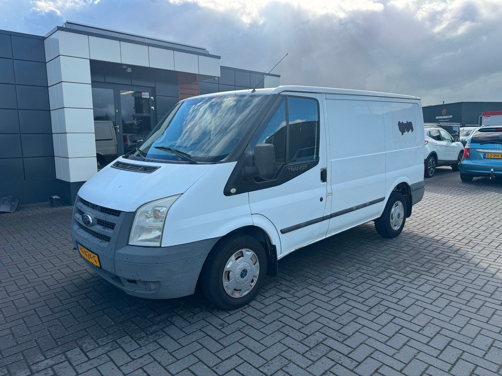 Ford Transit 280S 2.2 TDCi 6 bak 2011 110 pk apk 4-2027, Auto's, Voorwielaandrijving, Euro 5, Stof, Gebruikt
