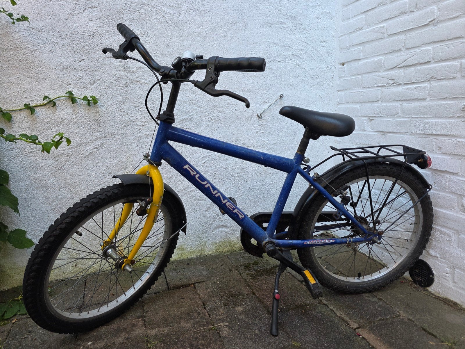 Kinderfiets 20 inch geel blauw Runner terugtrap rem, Fietsen en Brommers, Gebruikt, Handrem, 20 inch, Ophalen