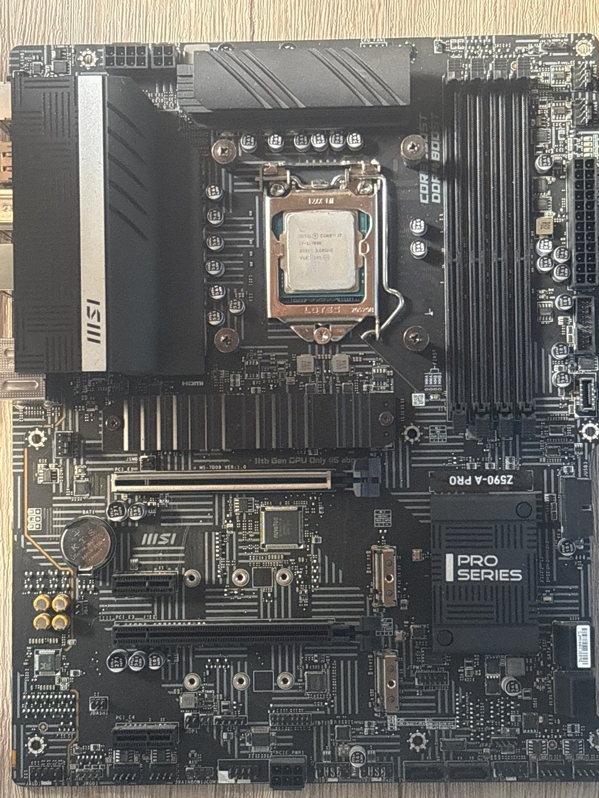 MSI Z590-A PRO Moederbord met Intel Core i7-11700K CPU, Computers en Software, Processors, Ophalen of Verzenden, Zo goed als nieuw