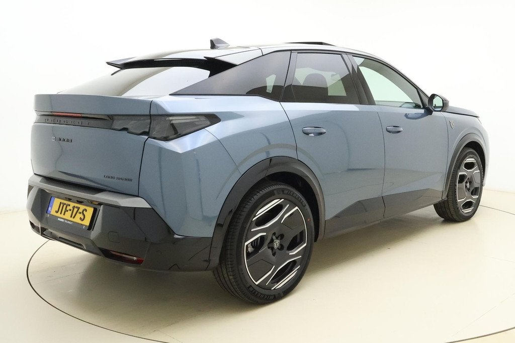 Peugeot e-3008 GT Long Range 97 kWh 230 Pk | OP VOORRAAD | U, Auto's, Peugeot, 32 min, 101 kWh, Blauw, Grijs
