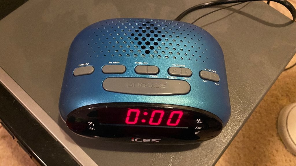 iCES Digitale Wekker met Radio - Blauw, Ophalen of Verzenden, Gebruikt, Digitaal