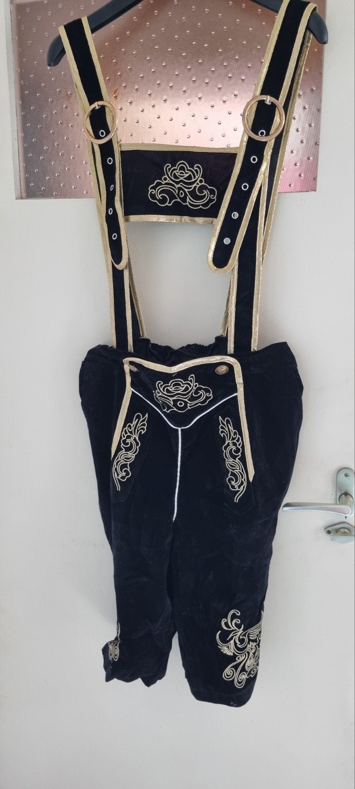 stoffe lederhose zwart met goud borduursel, Ophalen of Verzenden, Nieuw, Maat 48/50 (M), Zwart