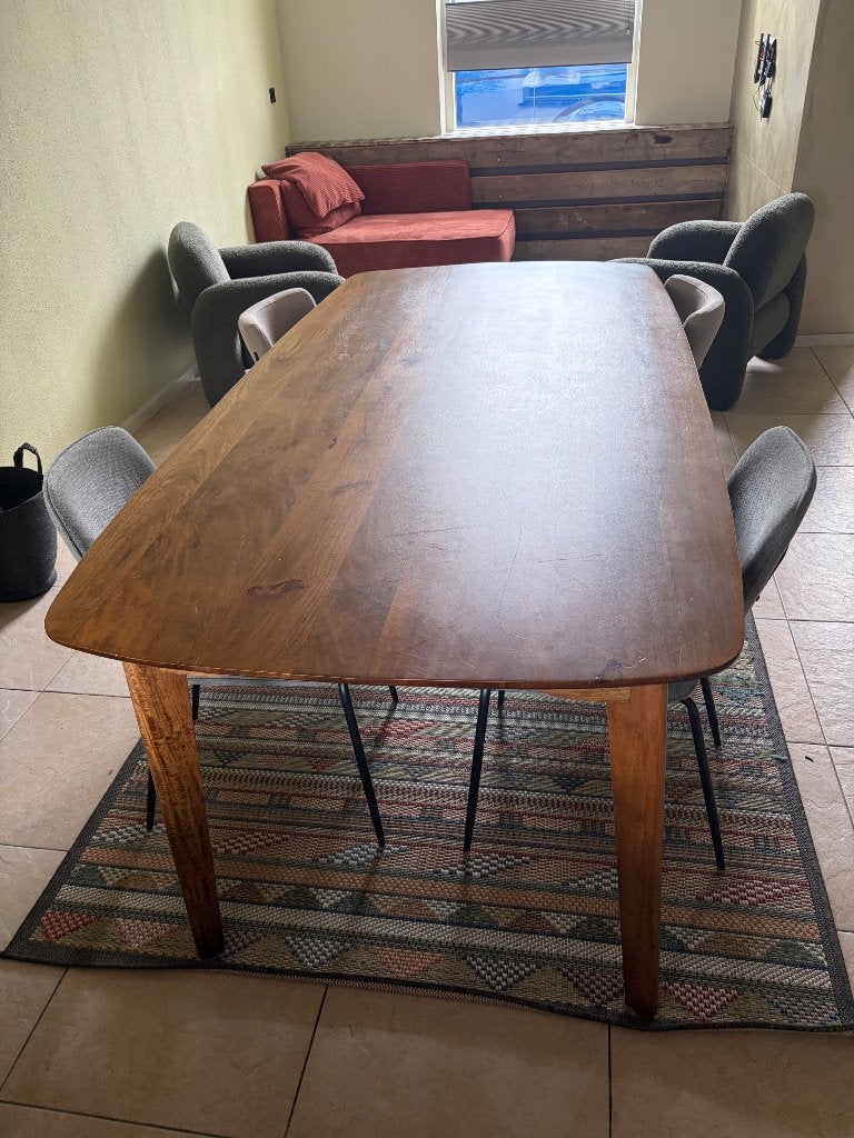 Eettafel ( 1 jaar oud ), Ophalen, 200 cm of meer, 50 tot 100 cm, Zo goed als nieuw