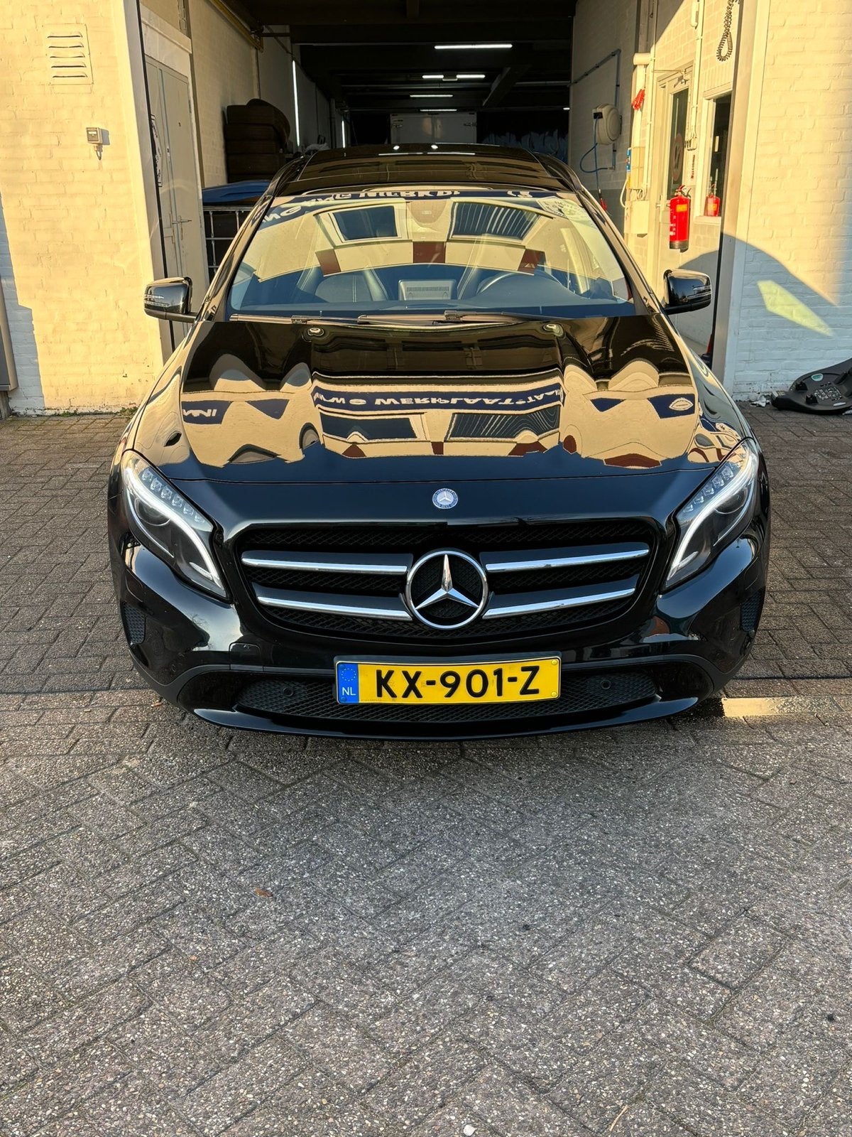 Mercedes-Benz GLA Gla180 1.6 90KW Aut7 2016 Zwart, Bluetooth, Zwart, 4 cilinders, 715 kg
