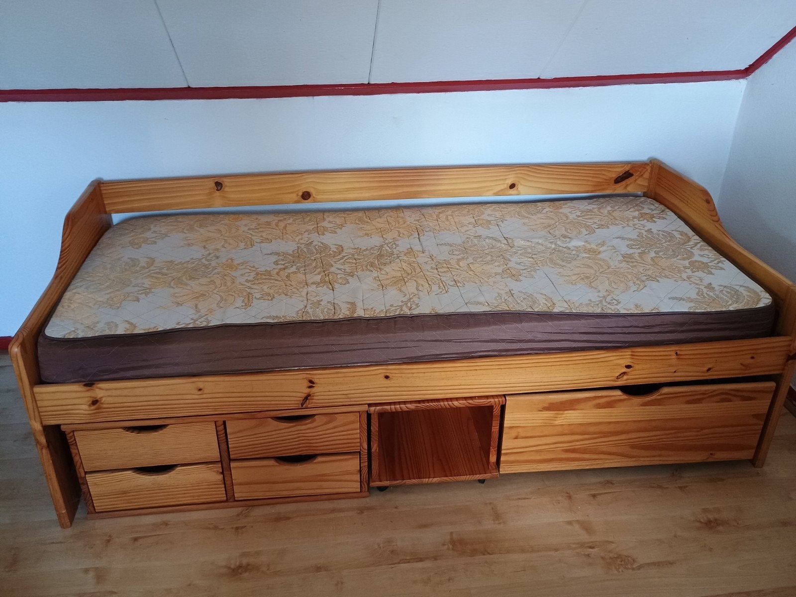 grenen kajuit bed, gratis, Ophalen