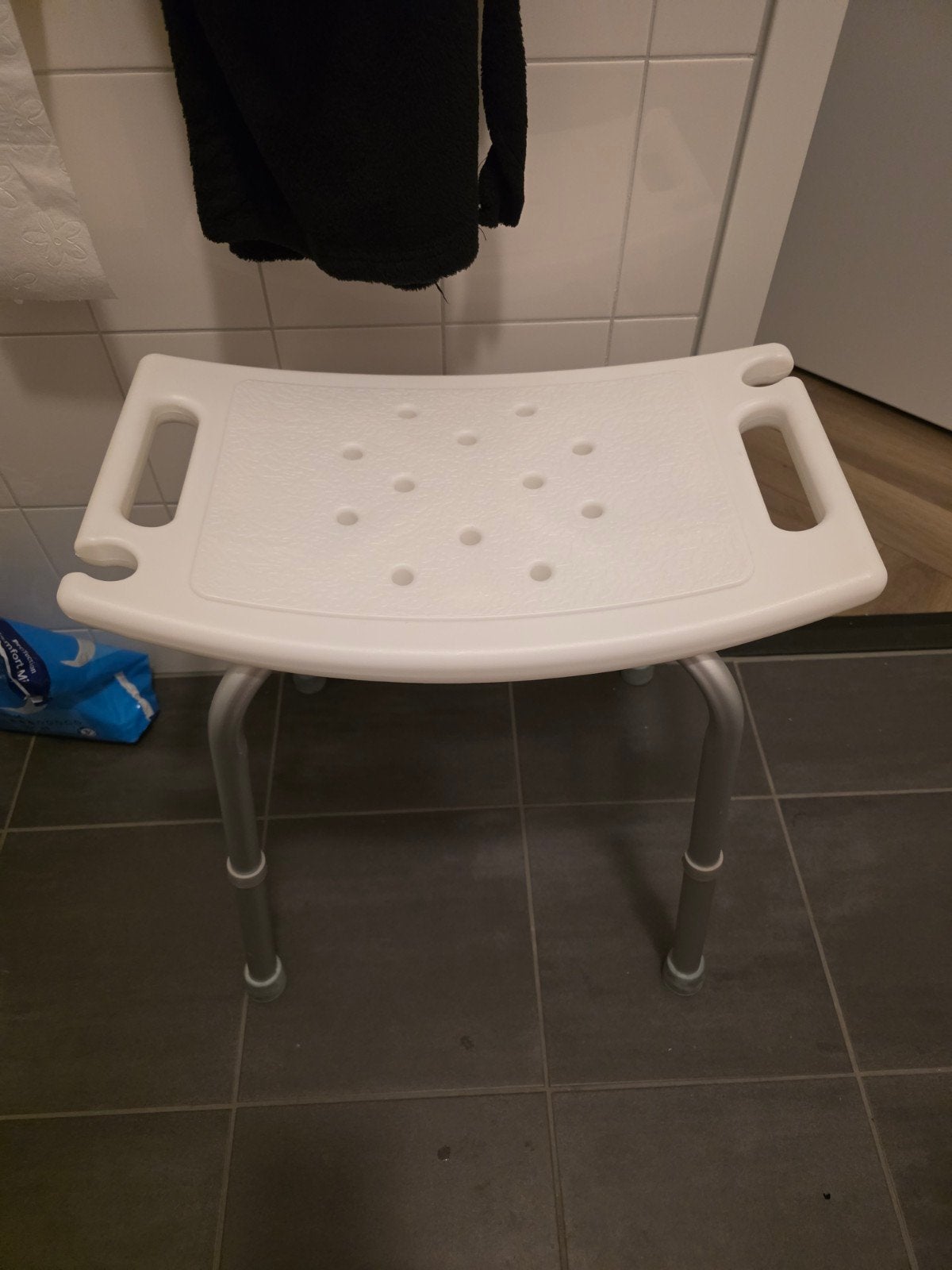 douche kruk verstelbaar, Ophalen
