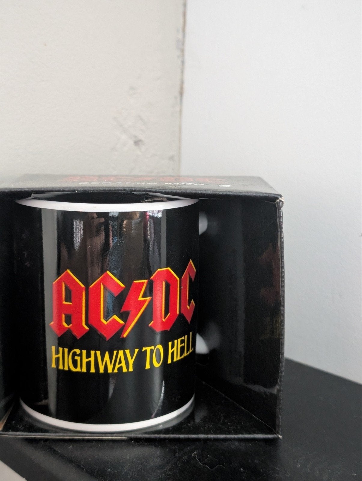 AC/DC Highway to Hell Mok - Nieuw in doos, Verzamelen, Verzenden, Nieuw