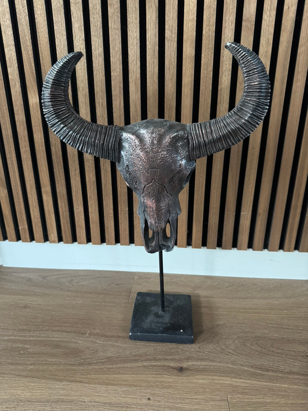Prachtige Stoere Skull / Buffelschedel op Sokkel, Ophalen of Verzenden, Zo goed als nieuw