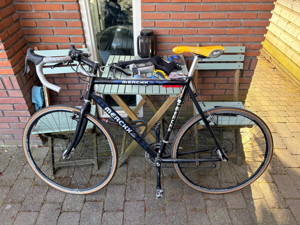 Eddy Merckx racefiets met Mirage derailleur en veldrijbanden, Fietsen en Brommers, Fietsen | Racefietsen, 28 inch, Gebruikt, Aluminium