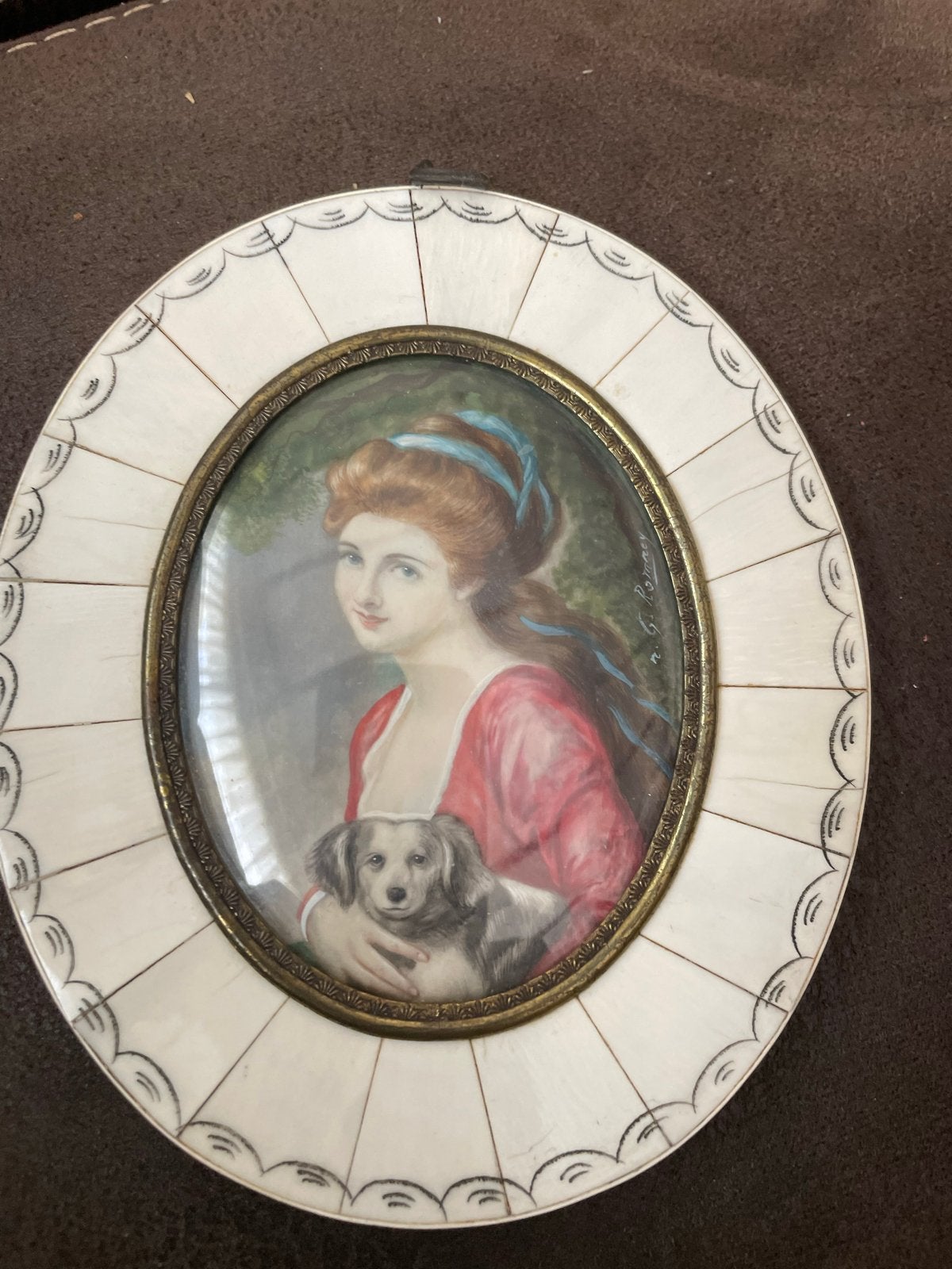 Antiek Portret Lady Hamilton met Hondje in Ivoor Frame, Antiek en Kunst, Portret of Personen, Overige ondergronden, Ophalen of Verzenden