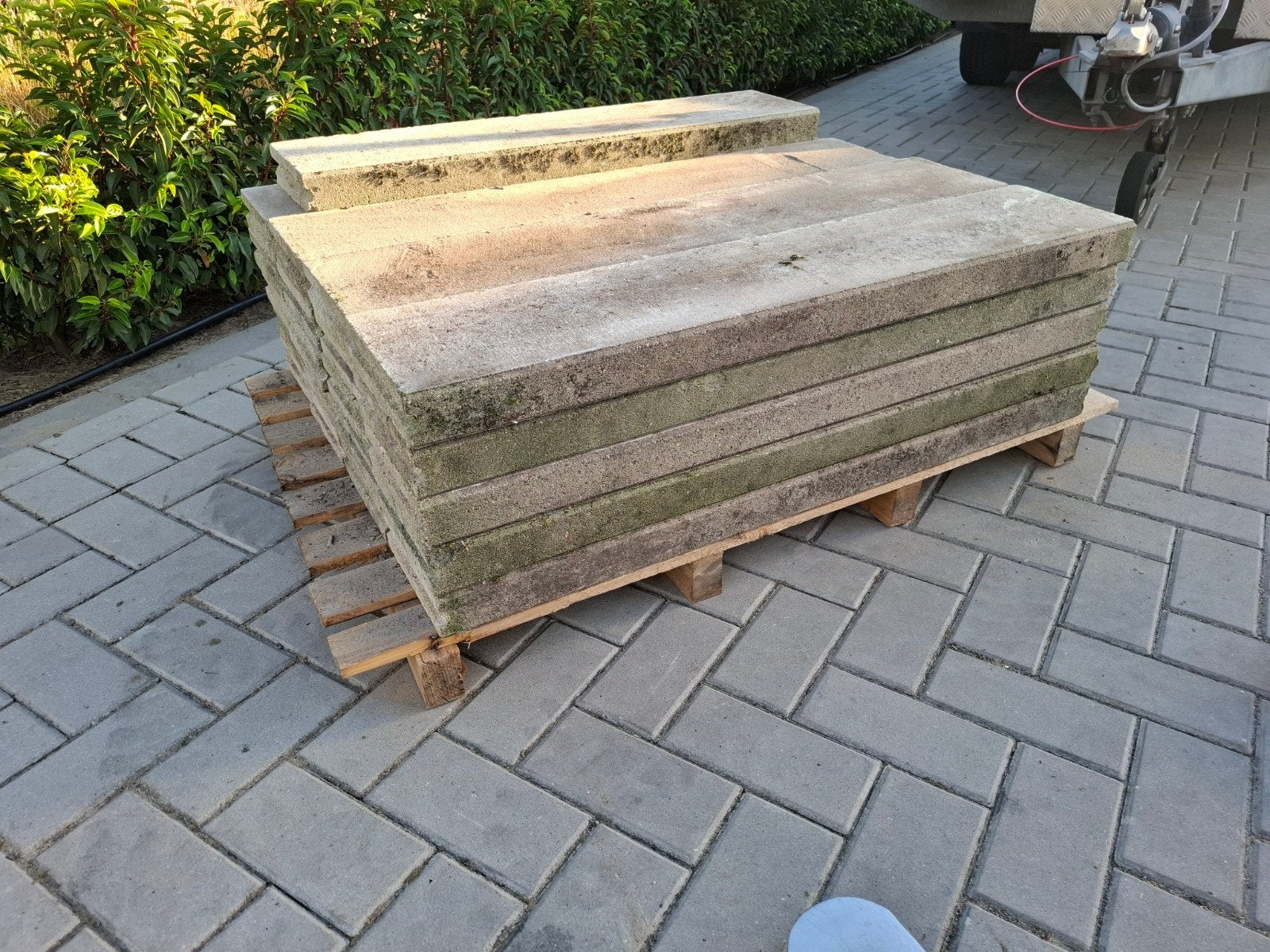 21 opsluitbandjes 100x20x6, Tuin en Terras, Tegels en Klinkers, Ophalen
