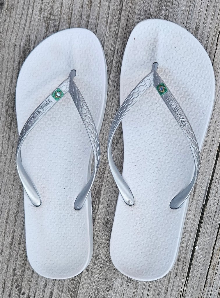 Originele Ipanema slippers mt.40, Kleding | Dames, Ophalen of Verzenden, Zo goed als nieuw, Wit