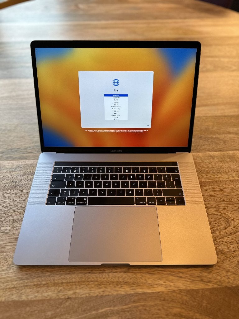 MacBook Pro 15" (2017) i7 2,8GHz 16GB / 256GB SSD, Computers en Software, Gebruikt, 256 GB, 2 tot 3 Ghz, 16 GB