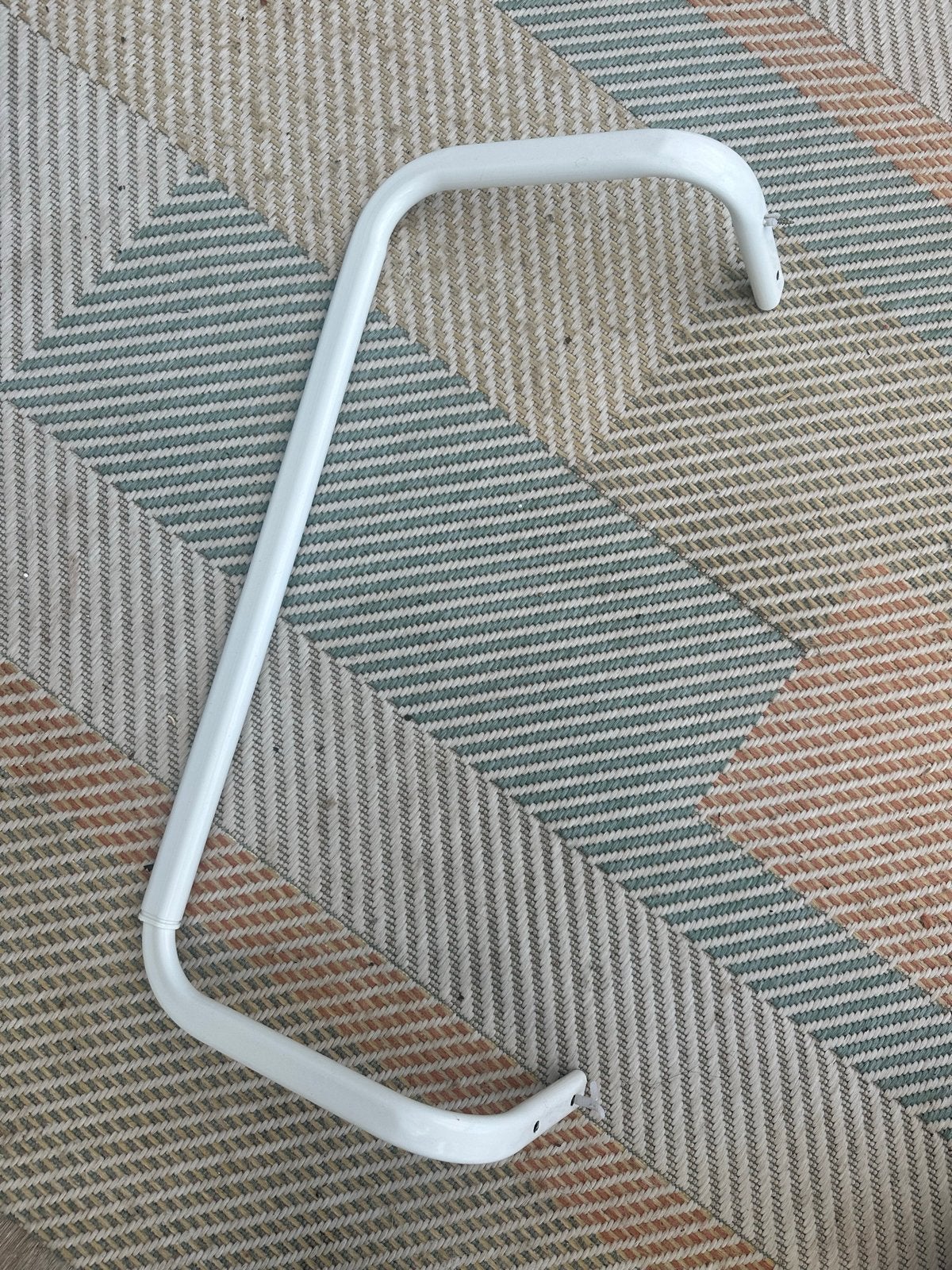 Witte uitschuifbare kledingstang, Ophalen, Gebruikt, Metaal, Wandkapstok