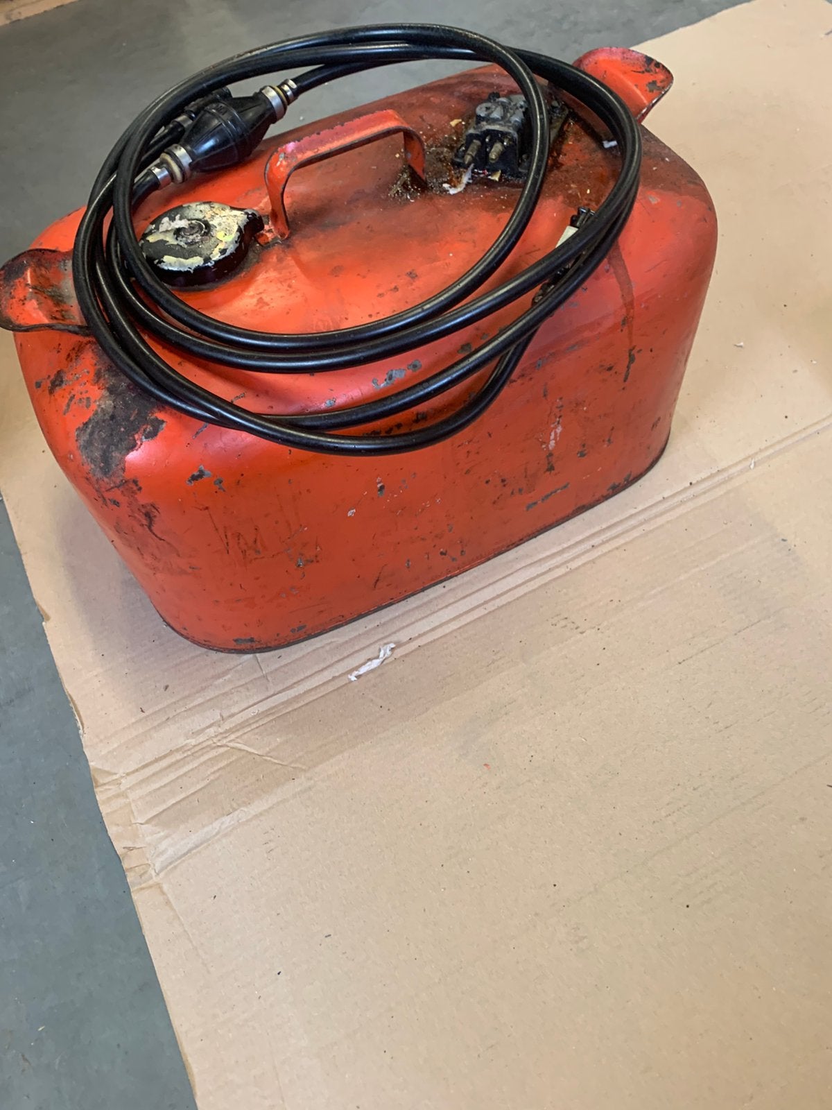 Benzinetank voor boot + benzineleiding, ca. 20 liter, Watersport en Boten, Ophalen of Verzenden, Zo goed als nieuw, Motor en Techniek
