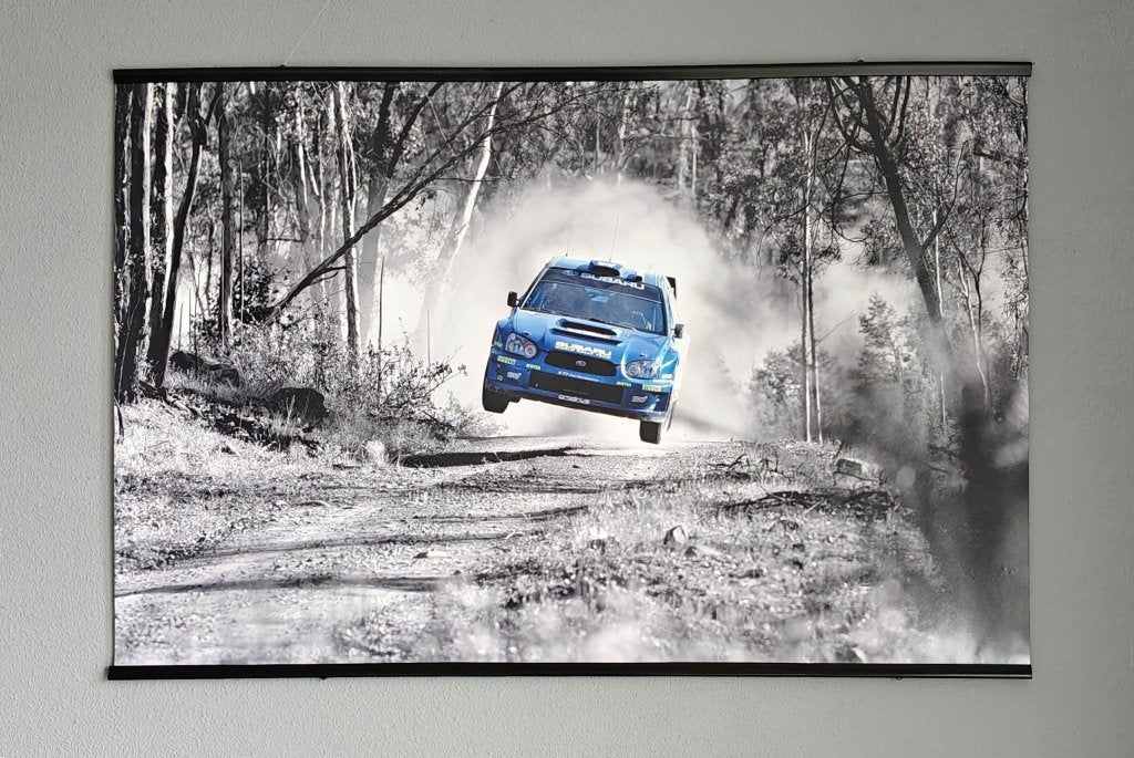 2x fotoafdruk van een SUBARU Impreza, Ophalen, Rechthoekig Liggend, Zo goed als nieuw, A1 t/m A3