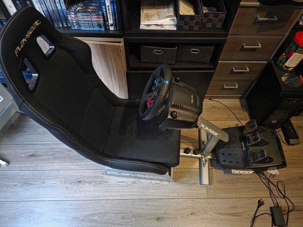 Playseat Evolution + Logitech G29 | PS5 / PS4 / PS3 / PC, Spelcomputers en Games, Spelcomputers | Sony PlayStation Consoles | Accessoires