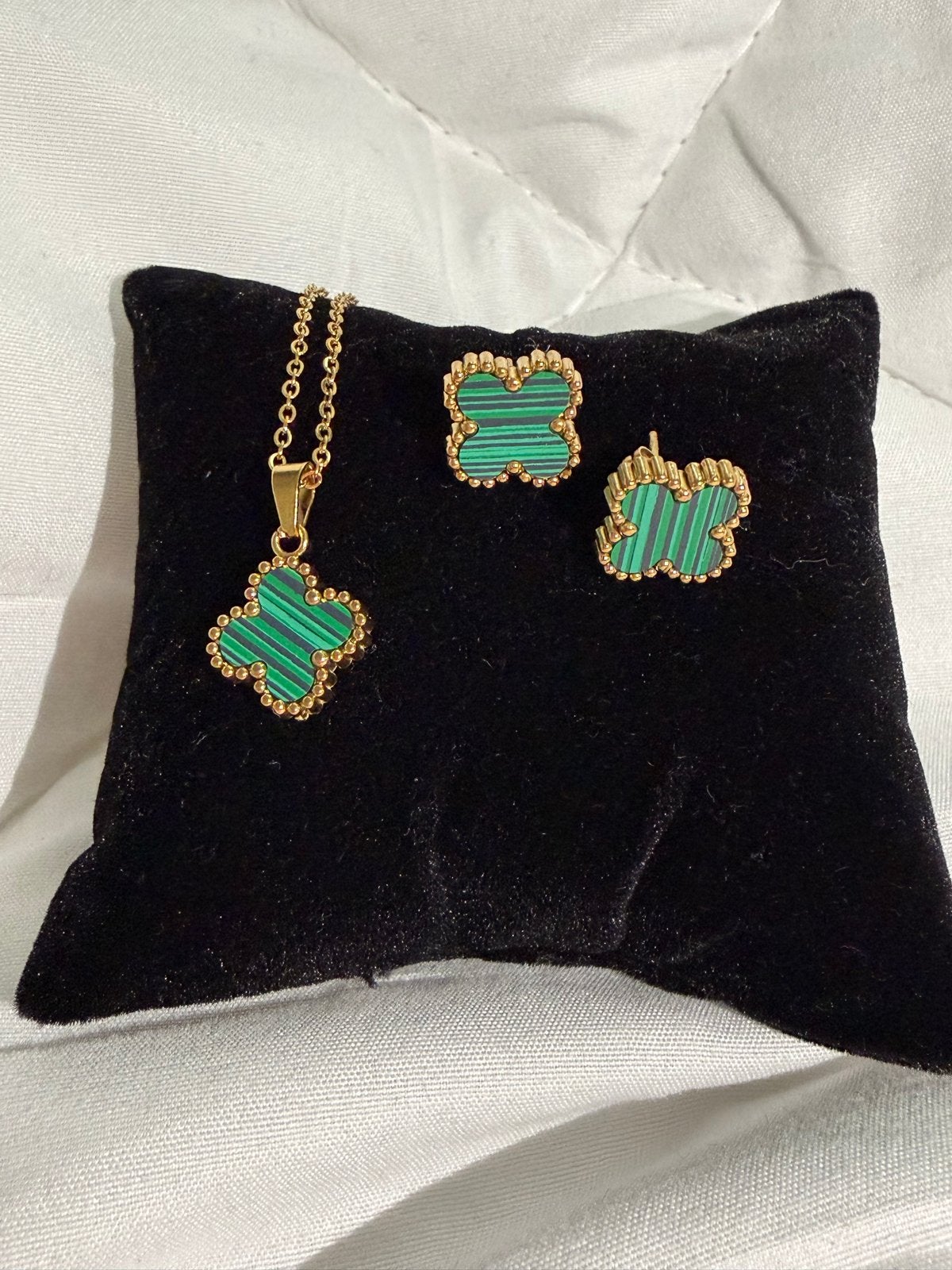 Oorbellen en ketting klaver, Overige materialen, Hangers, Nieuw, Ophalen of Verzenden