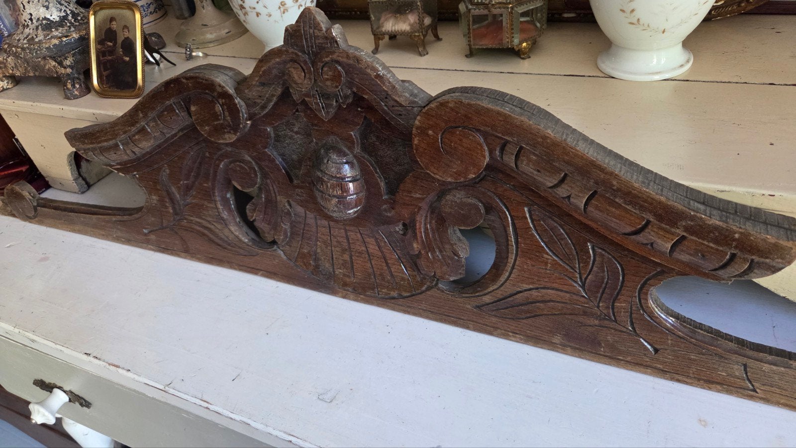 Antieke Franse houten sierlijst of ornament
114 cm lang, Ophalen of Verzenden