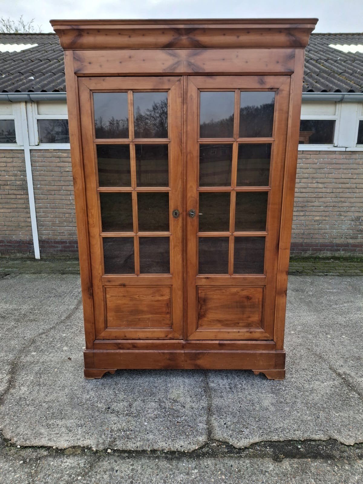 Vintage houten boekenkast, vitrine, Ophalen, 100 tot 150 cm, 200 cm of meer, Vintage