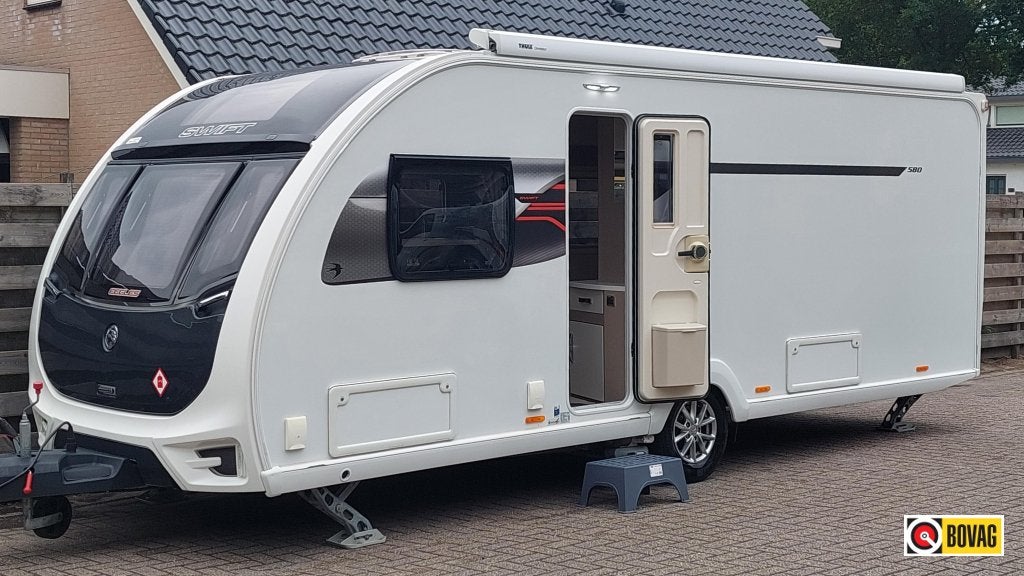 Swift Eccles 580 Queensb,Mover,Airco,, Caravans en Kamperen, Caravans, Standaardzit, Bedrijf, Schokbreker, Swift
