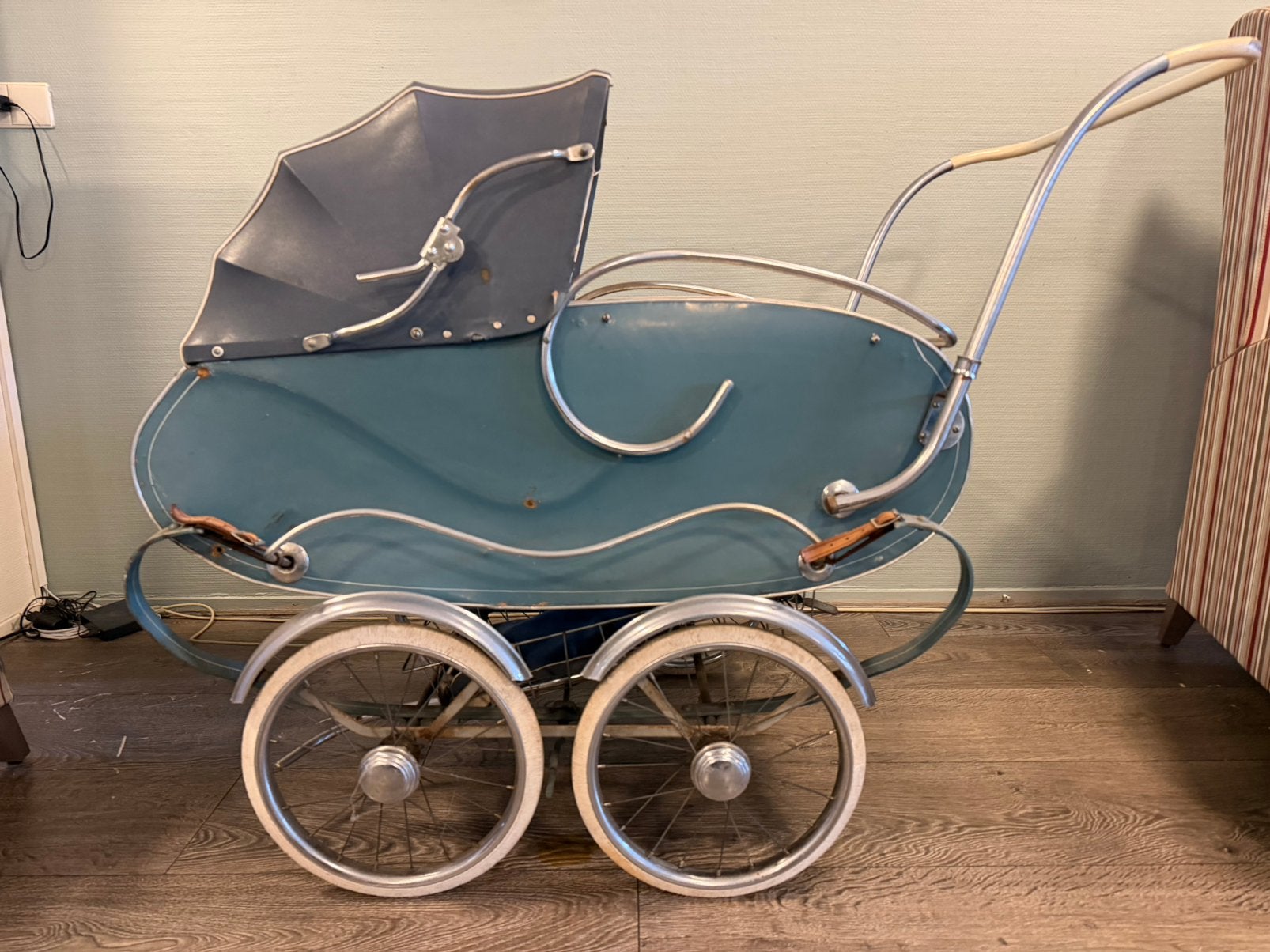Antieke kinderwagen, Ophalen, Zo goed als nieuw, Overige merken